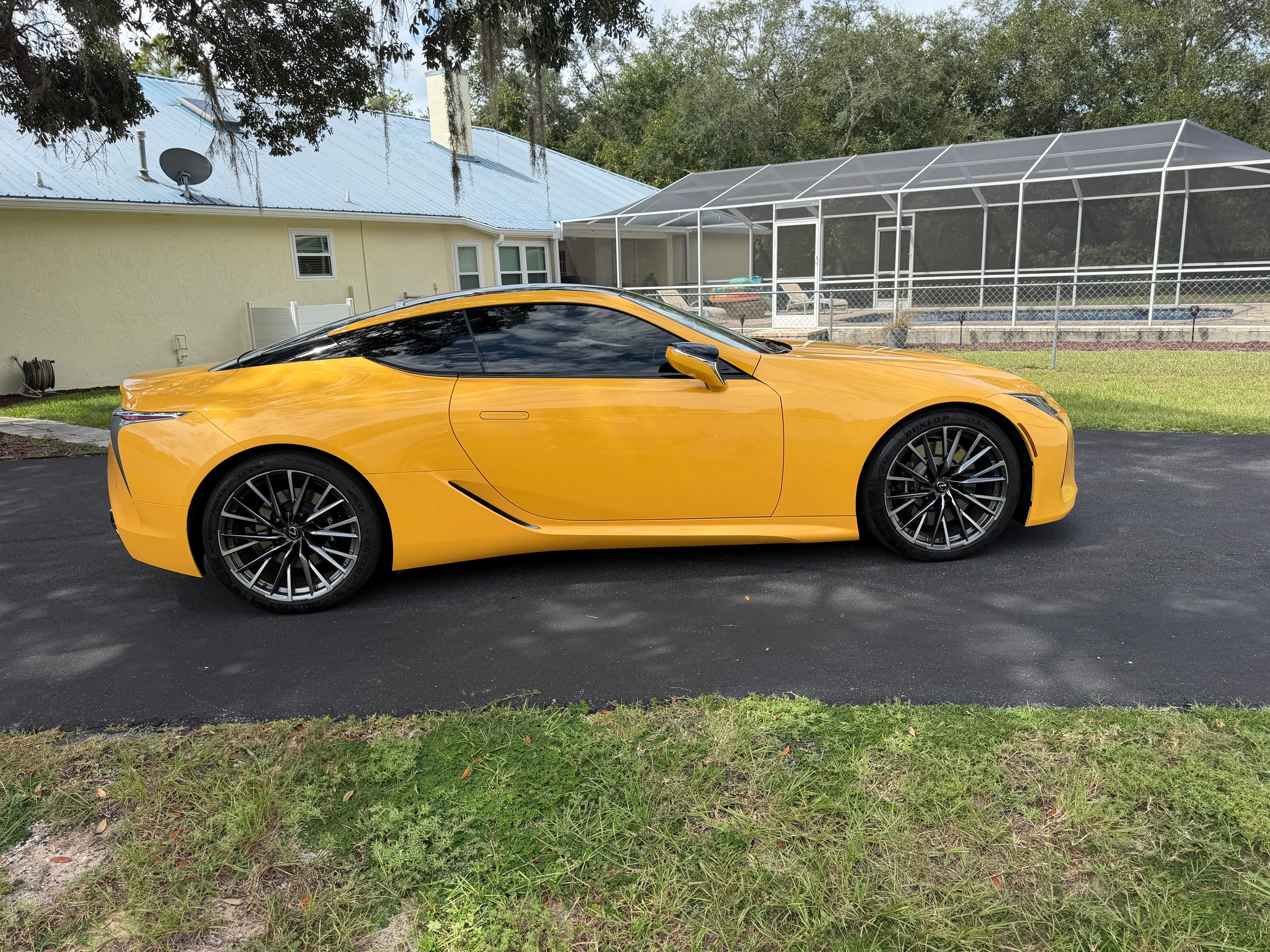 Used 2024 Lexus LC 500 Coupe w/ Touring Package RWD image 4