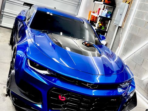 Used 2018 Chevrolet Camaro ZL1 image 17