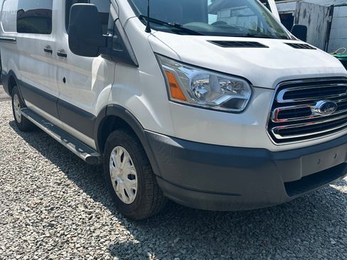 Used 2018 Ford Transit 250 130 Low Roof w/ Exterior Upgrade Package image 1