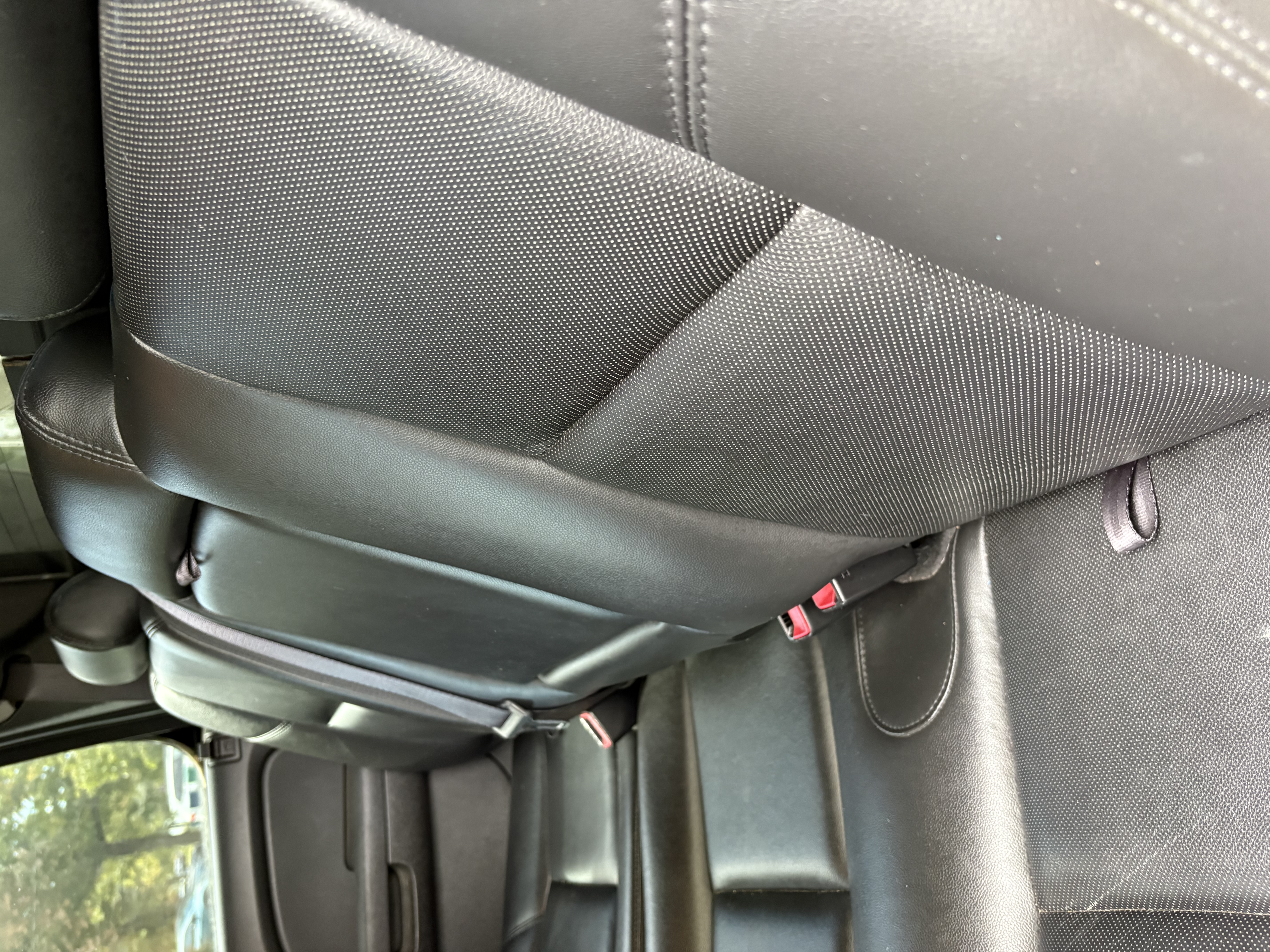 Used 2012 Chevrolet Avalanche LTZ AWD/4WD image 6