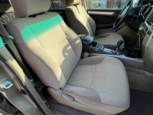 Used 2004 Toyota 4Runner Sport image 10