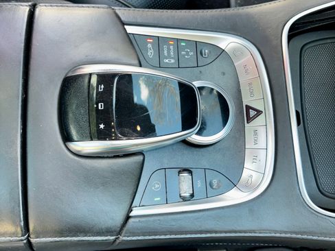 Used 2015 Mercedes-Benz S 550 S 550 4MATIC Sedan 4D image 13