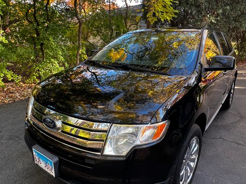 Used 2010 Ford Edge SEL image 2