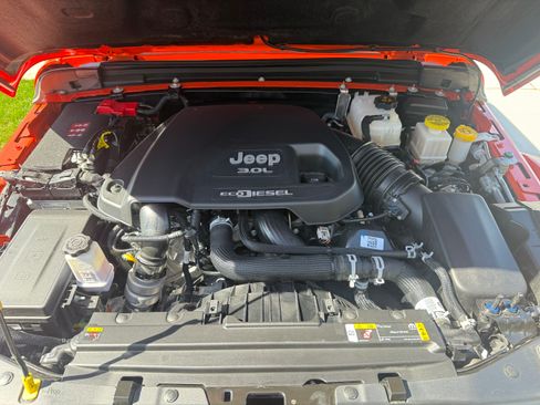 Used 2023 Jeep Gladiator Rubicon image 19