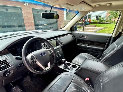 Used 2019 Ford Flex SEL w/ Equipment Group 202A AWD/4WD image 8
