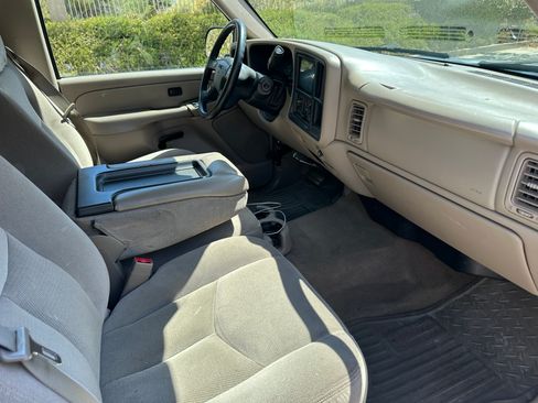 Used 2007 GMC Sierra 2500 SLE w/ Heavy-Duty Power Package RWD image 16