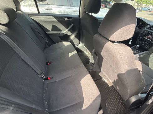 Used 2016 Volkswagen Jetta S FWD image 9