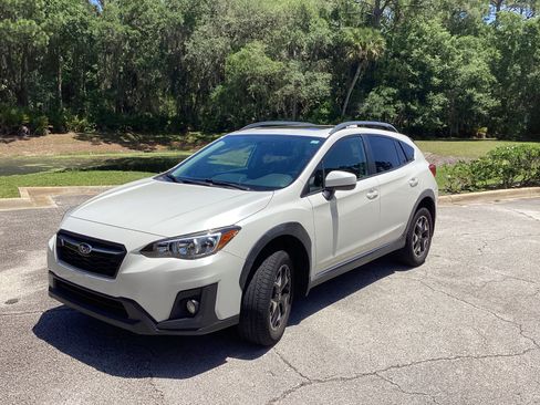 Used 2019 Subaru Crosstrek 2.0i Premium w/ Moonroof Package AWD/4WD image 4