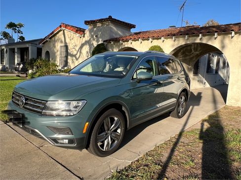 Used 2020 Volkswagen Tiguan SEL image 12
