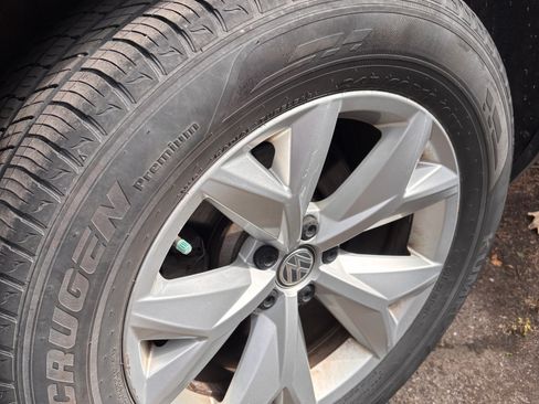 Used 2018 Volkswagen Atlas SE FWD image 19