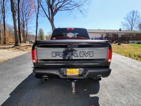 Used 2017 RAM 1500 Sport w/ Convenience Group image 5