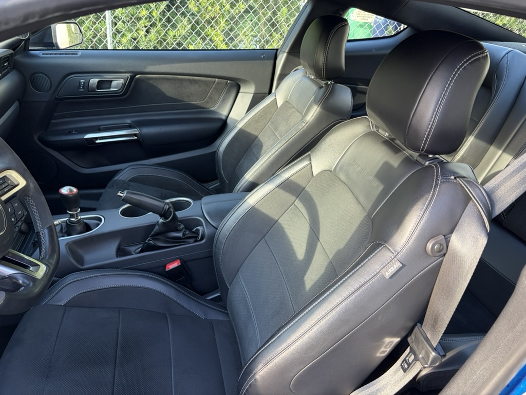 Used 2018 Ford Mustang Shelby GT350 w/ Convenience Package RWD image 17