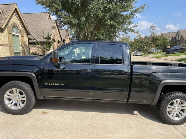 Used 2018 Chevrolet Silverado 1500 LT w/ Max Trailering Package AWD/4WD image 9