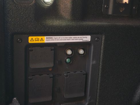 Used 2021 Ford F150 Limited image 15