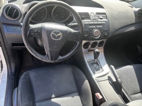 Used 2011 MAZDA MAZDA3 i Sport FWD image 10