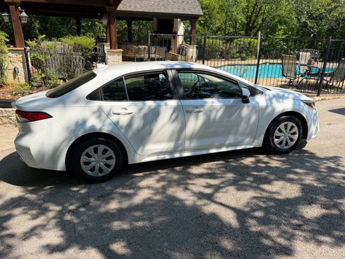 Used 2020 Toyota Corolla L FWD image 1