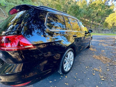 Used 2015 Volkswagen Golf TDI SE image 4