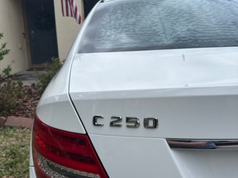 Used 2014 Mercedes-Benz C 250 Sedan image 5