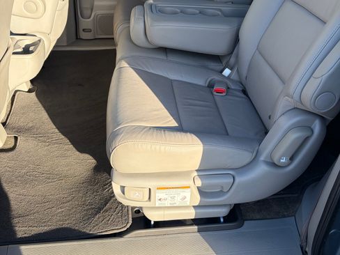 Used 2013 Honda Odyssey EX-L image 13
