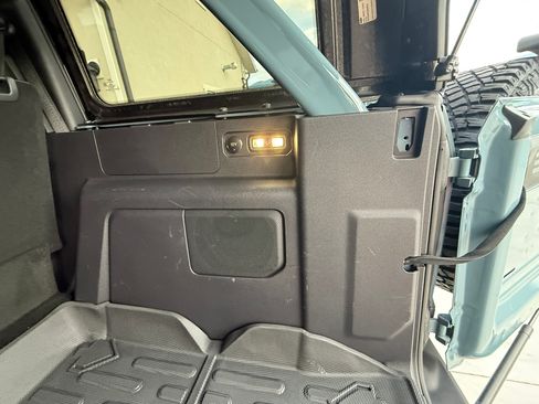Used 2023 Ford Bronco Wildtrak AWD/4WD image 27