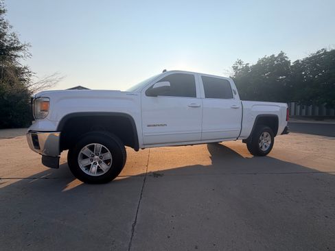 Used 2014 GMC Sierra 1500 SLE AWD/4WD image 2