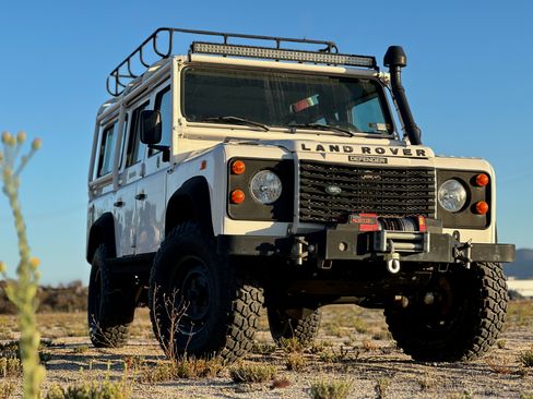 Used 1993 Land Rover Defender 110 image 2