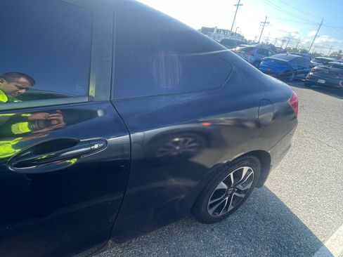 Used 2013 Honda Civic EX image 9