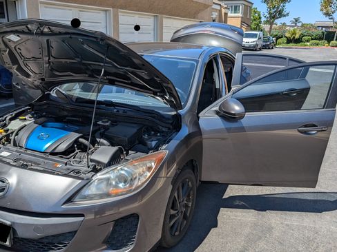 Used 2012 MAZDA MAZDA3 i Touring image 16