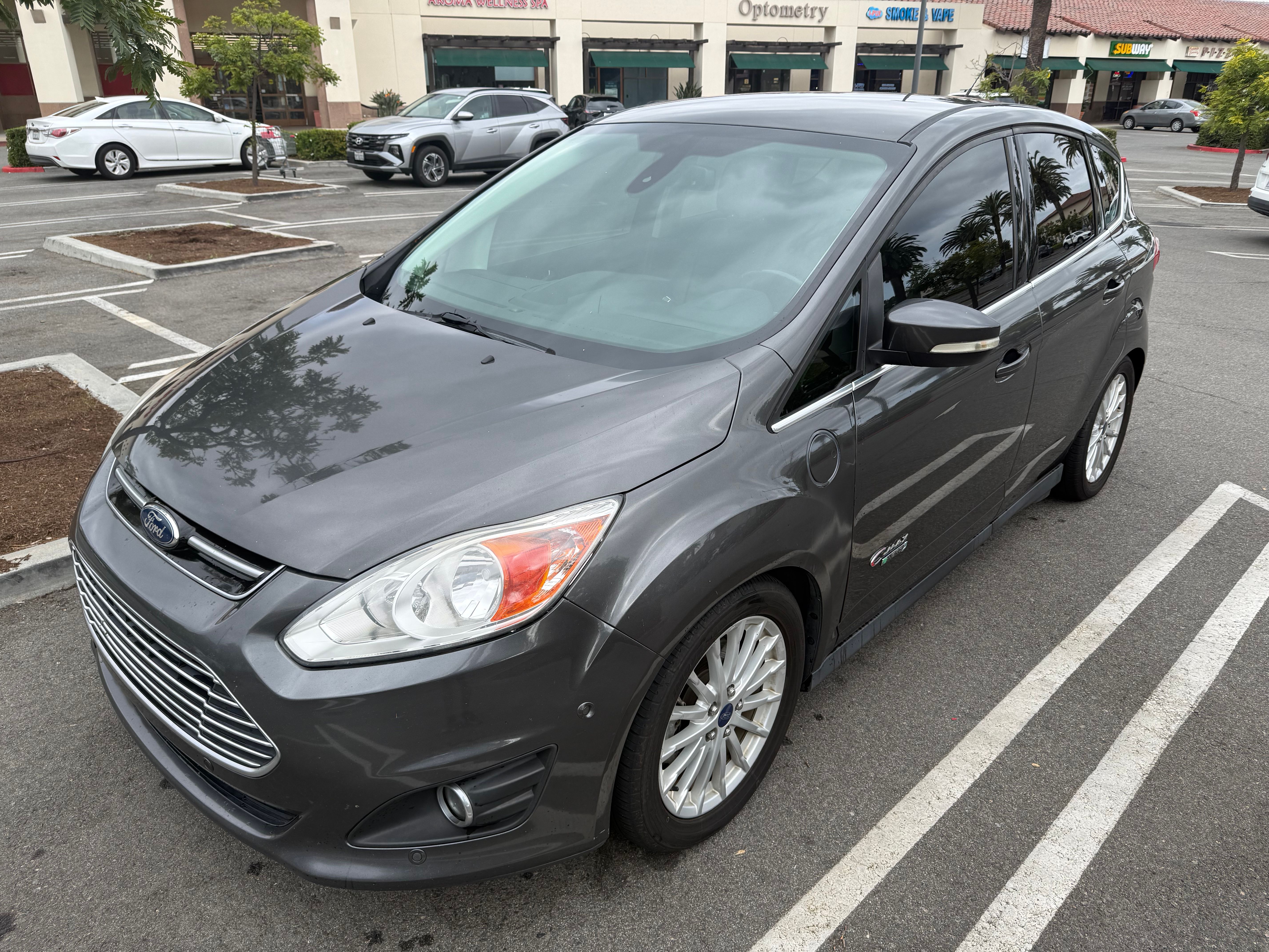 Used 2015 Ford C-MAX Energi SEL w/ Equipment Group 303A FWD image 1