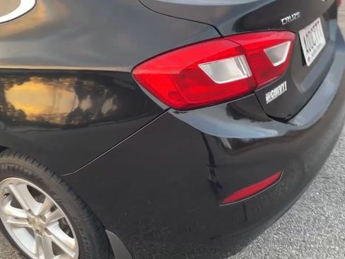 Used 2017 Chevrolet Cruze LT w/ Convenience Package image 15