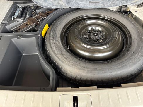 Used 2010 Lexus RX 350 AWD image 4