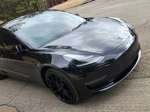 Used 2023 Tesla Model 3 Standard Range image 8