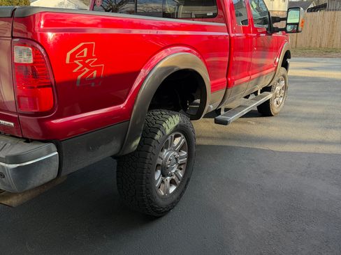 Used 2016 Ford F350 Lariat image 4