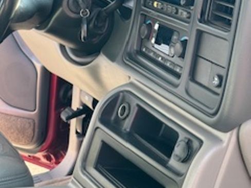 Used 2005 Chevrolet Tahoe LT w/ LT Preferred Equipment Group image 10