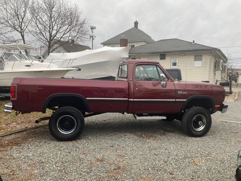 Used 1992 Dodge D/W Truck 250 image 13