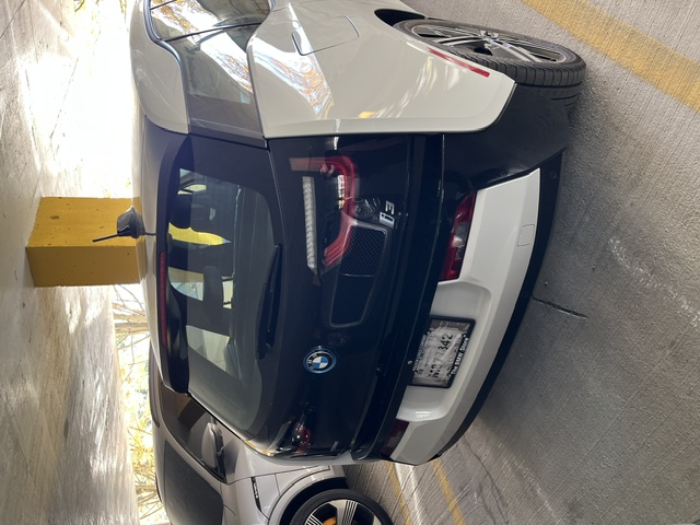 Used 2015 BMW i3 RWD image 2