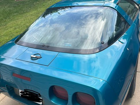 Used 1995 Chevrolet Corvette Coupe RWD image 6