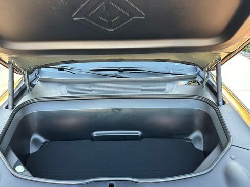 Used 2023 Rivian R1T Launch Edition image 32