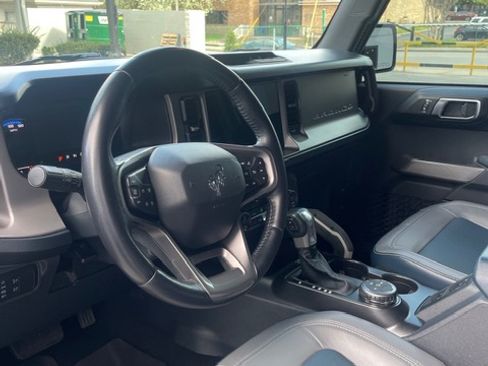 Used 2021 Ford Bronco Outer Banks AWD/4WD image 14