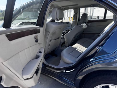 Used 2013 Mercedes-Benz E 350 Sedan image 17