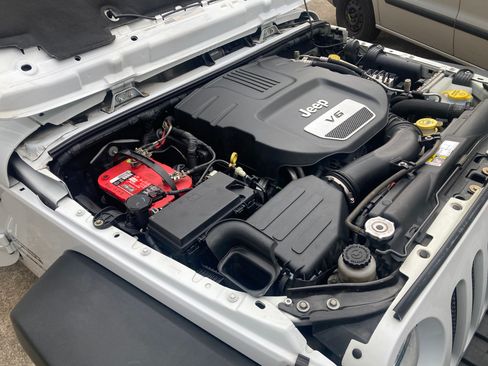 Used 2015 Jeep Wrangler Sport w/ Quick Order Package 23S image 21