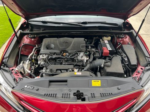 Used 2018 Toyota Camry XSE FWD image 23
