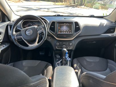 Used 2015 Jeep Cherokee Latitude w/ Comfort/Convenience Group