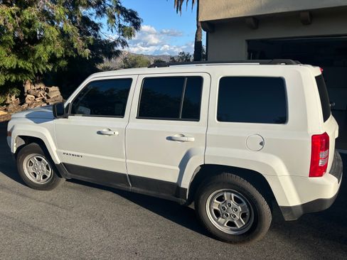 Used 2017 Jeep Patriot Sport w/ Power Value Group image 10