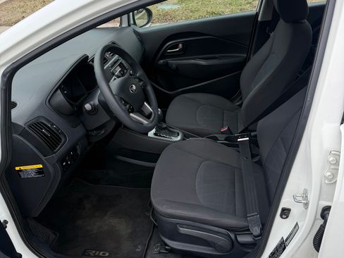 Used 2013 Kia Rio LX image 9