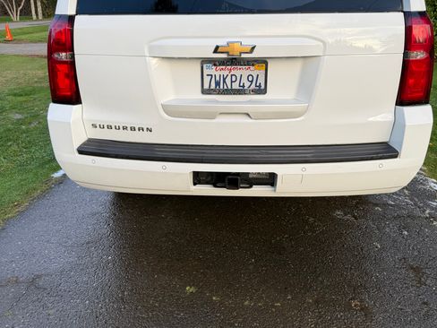 Used 2017 Chevrolet Suburban LS w/ All-Season Package image 18