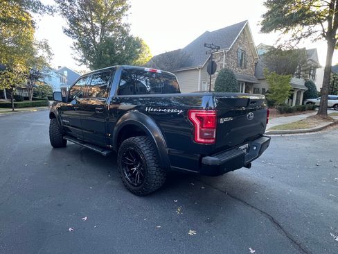 Used 2015 Ford F150 Lariat w/ Equipment Group 502A Luxury image 6