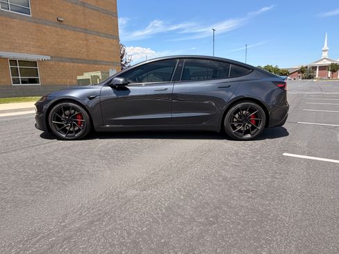 Used 2024 Tesla Model 3 Performance AWD/4WD image 4