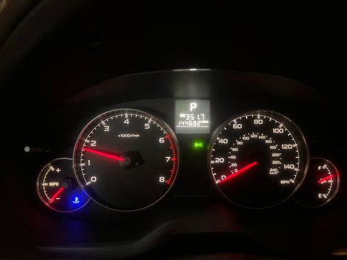 Used 2014 Subaru Outback 2.5i Premium image 11