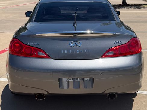 Used 2014 INFINITI Q60 Convertible w/ Premium Package RWD image 10